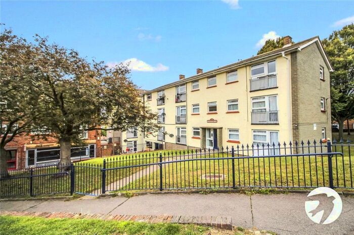 1 Bedroom Flat To Rent In The Fairway, Rochester, ME1