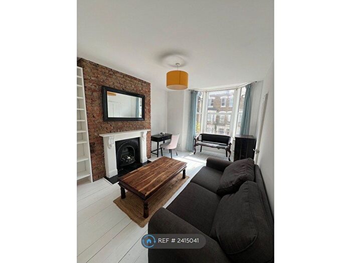 1 Bedroom Flat To Rent In Saltoun Road, London, SW2