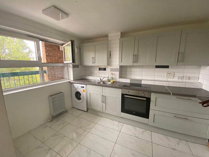 1 Bedroom Apartment To Rent In Lettsom Street, London, SE5