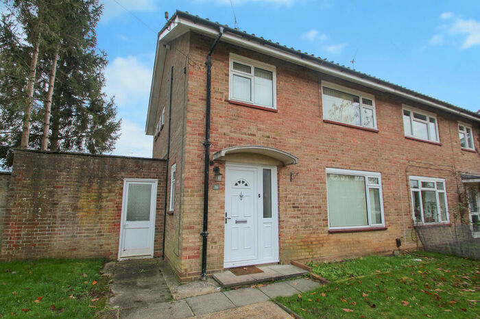 3 Bedroom Semi-Detached House To Rent In Crawley, RH11