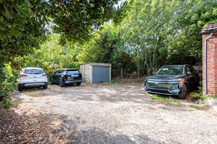 Parking To Rent In First Avenue, Westcliff-On-Sea, SS0