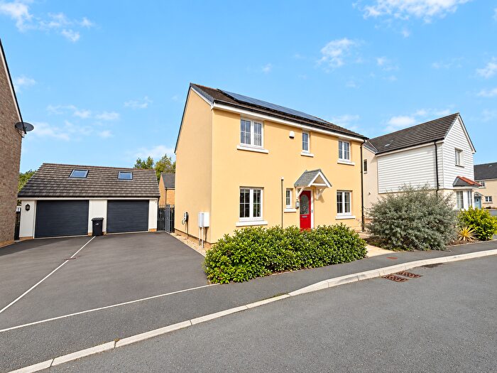 4 Bedroom Detached House For Sale In Rhes Brickyard Row, Llanelli, SA15