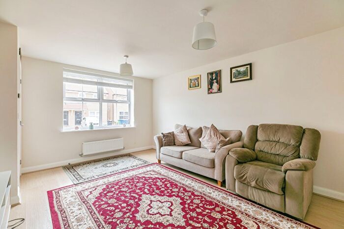 3 Bedroom Semi-Detached House To Rent In Chambers Way, Godmanchester, Huntingdon, PE29