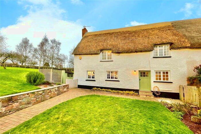 3 Bedroom House For Sale In Higher Neopardy, Crediton, Devon, EX17