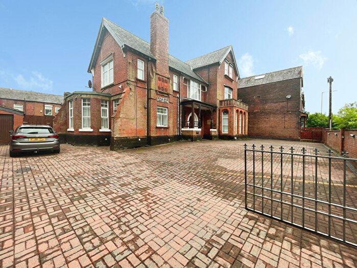 1 Bedroom Flat To Rent In High Street, Great Lever, Bolton, BL3