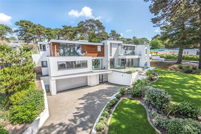 5 Bedroom Detached House To Rent In Shore Road, Poole, BH13