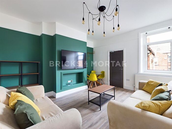 3 Bedroom Flat To Rent In Coniston Avenue, Jesmond, Newcastle Upon Tyne, NE2