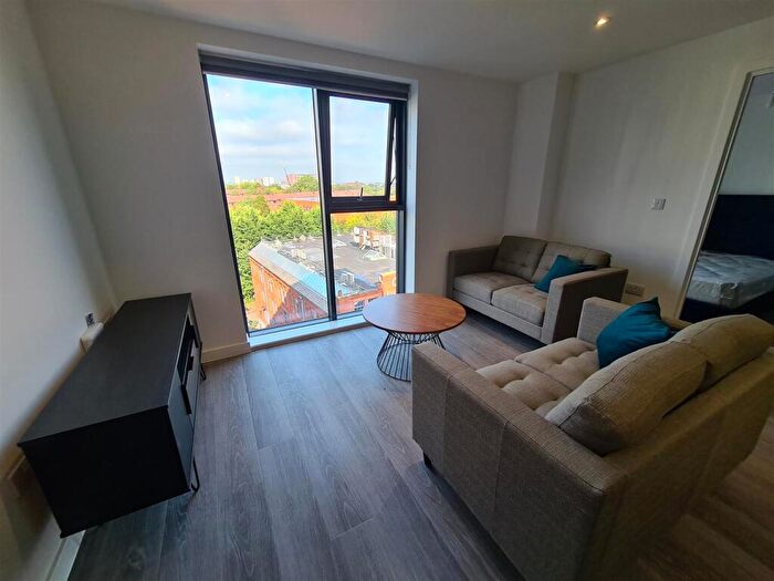 2 Bedroom Apartment To Rent In Downtown, Salford, M5