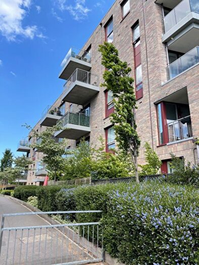 1 Bedroom Flat To Rent In London Road, TW7