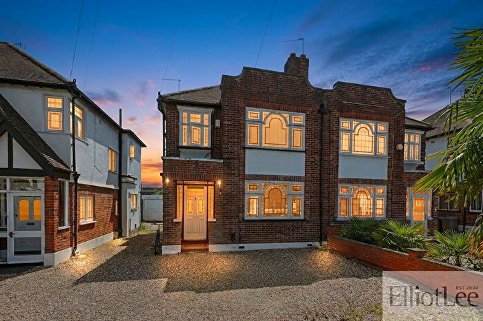 3 Bedroom Semi-Detached House For Sale In Norval Road, Wembley, HA0