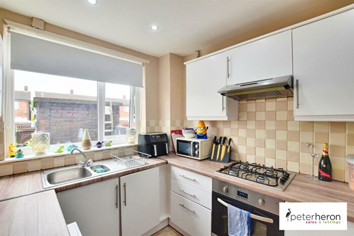 3 Bedroom End Of Terrace House For Sale In Bathgate Avenue, Town End Farm, Sunderland, SR5