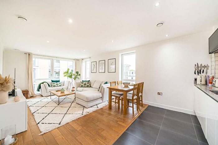 2 Bedroom Flat For Sale In Eltringham Street, Wandsworth, SW18