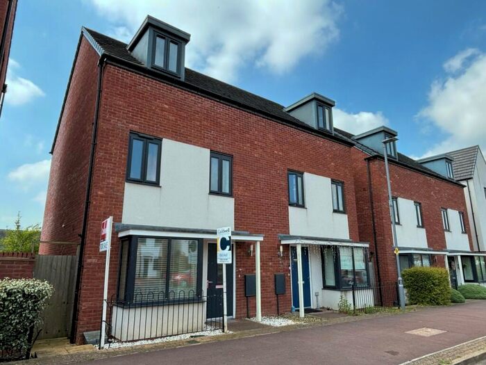 4 Bedroom Semi-Detached House To Rent In Apollo Avenue, Fairfields, Milton Keynes, MK11