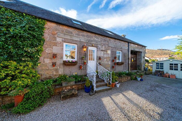 2 Bedroom Semi-Detached House For Sale In The Riggs, Falkland, KY15