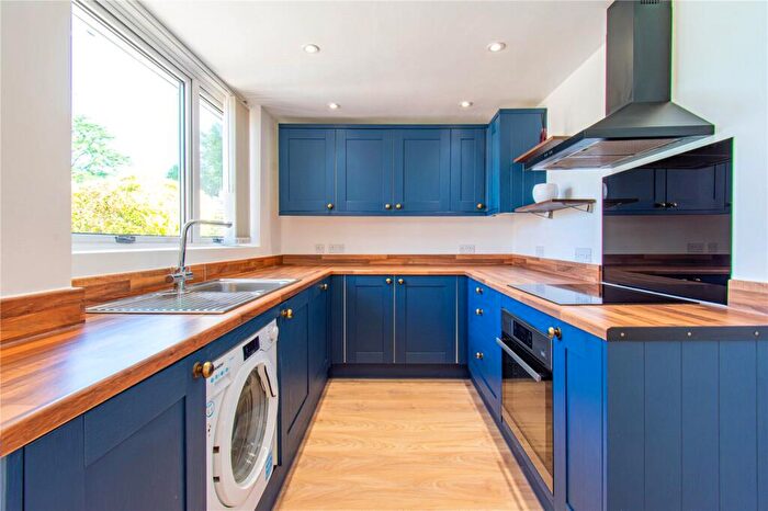3 Bedroom Semi-Detached Bungalow For Sale In Tubbs Farm Close, Lambourn, Hungerford, Berkshire, RG17