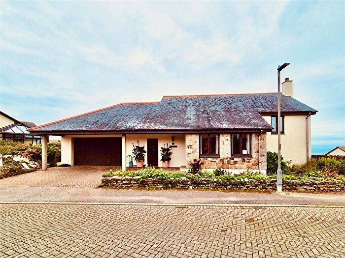 4 Bedroom Detached House For Sale In Sunnybank, Porthleven, Helston, TR13
