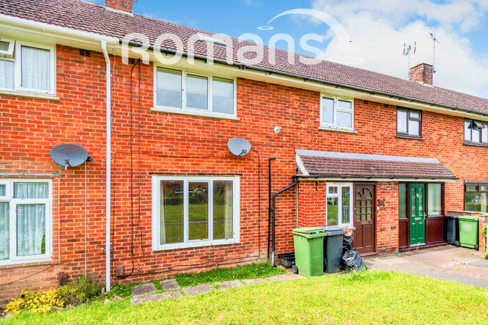 4 Bedroom Semi-Detached House To Rent In Fromond Road, Weeke, SO22