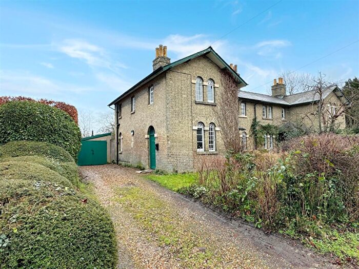 2 Bedroom Semi Detached House To Rent In High Street, Grantchester, Cambridge, CB3