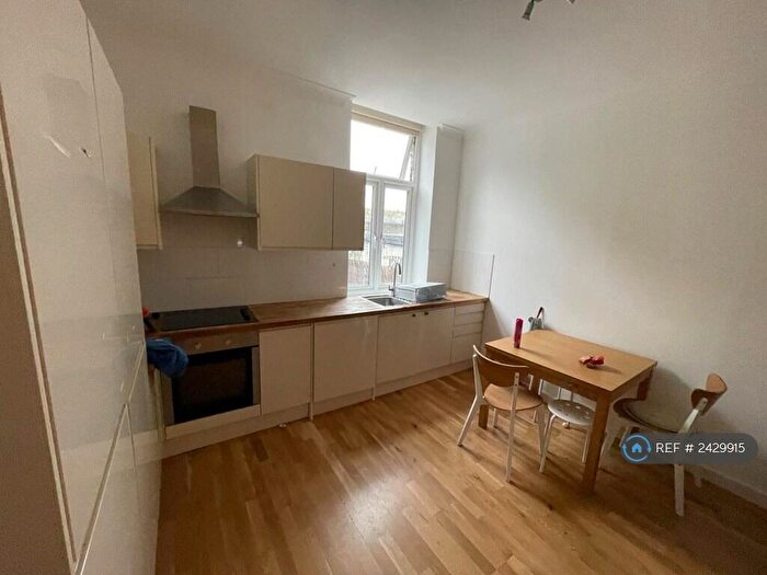 2 Bedroom Flat To Rent In Kilburn High Road, London, NW6