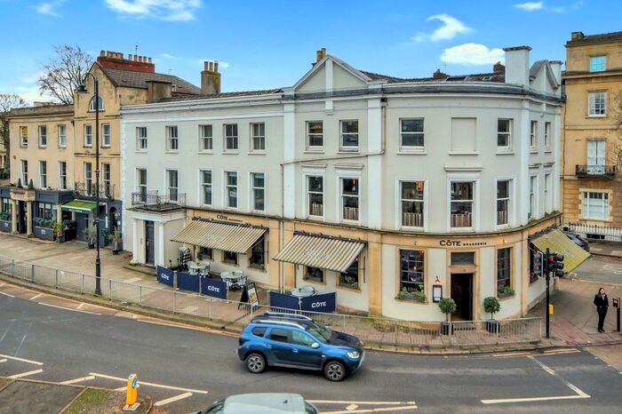 3 Bedroom Flat To Rent In Montpellier Terrace, Cheltenham, GL50