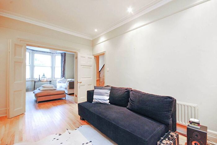 4 Bedroom Property To Rent In Elmwood Road, Grove Park, London, W4