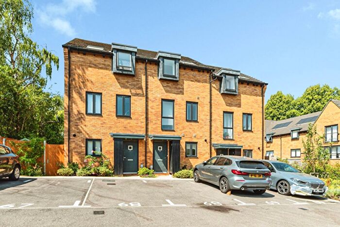 4 Bedroom Terraced House For Sale In Dormie Close, Basingstoke, Hampshire, RG24