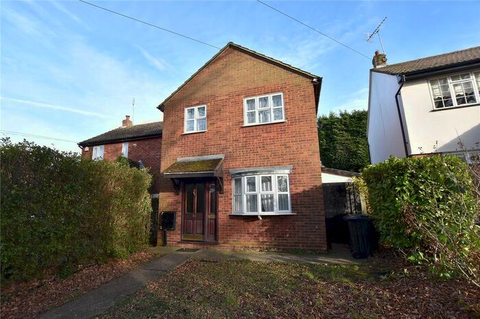 3 Bedroom Semi-Detached House To Rent In Dorset Way, Billericay, CM12