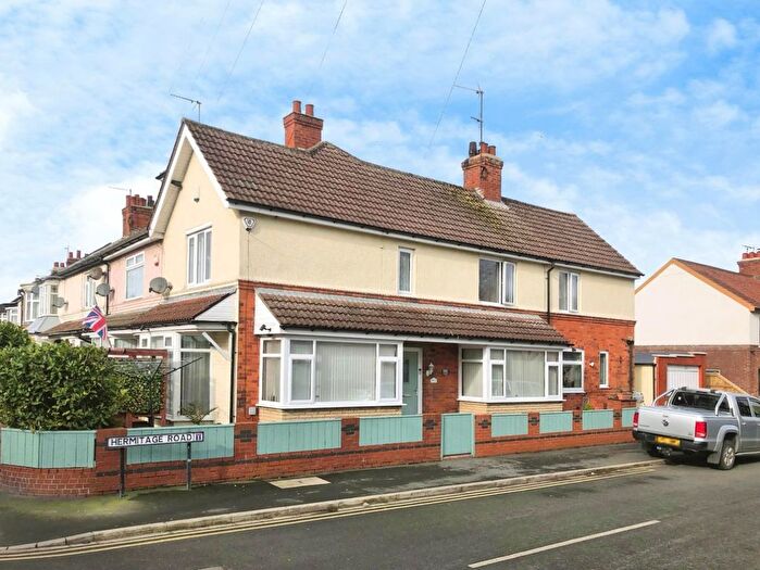 3 Bedroom End Terrace House For Sale In Hermitage Road, Bridlington, YO16