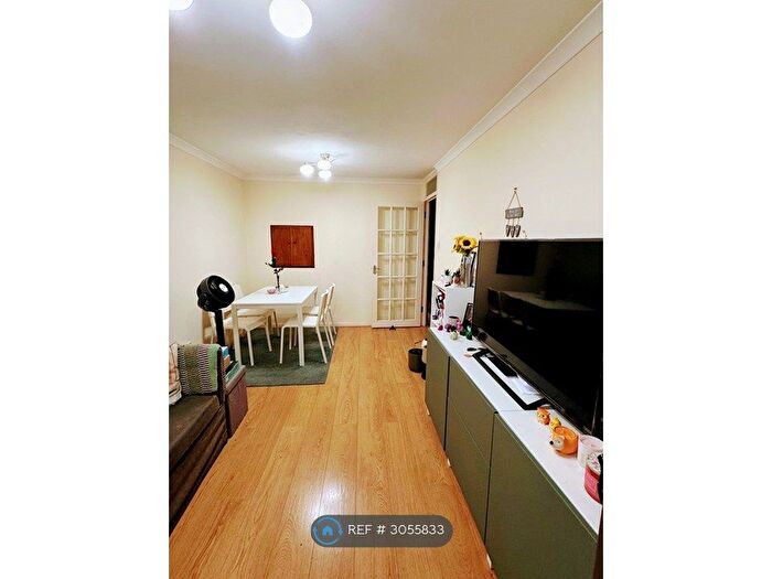 1 Bedroom Flat To Rent In Bishops Bridge Road, London, W2