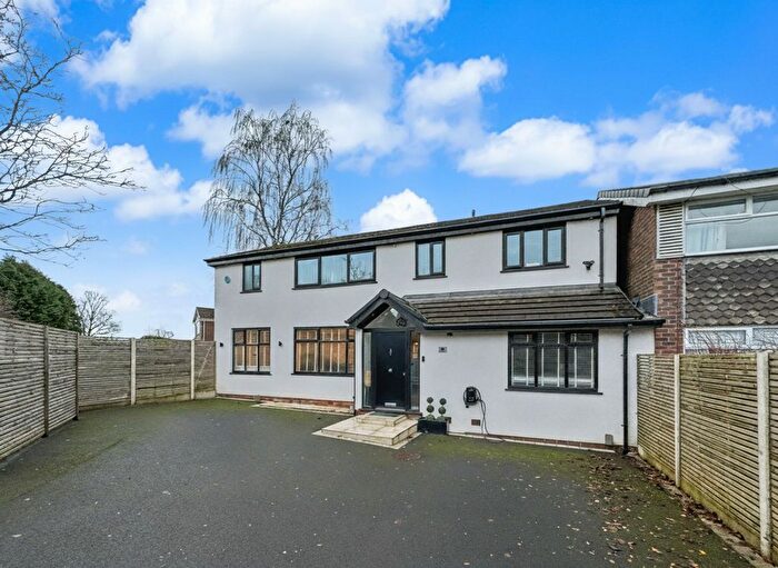 5 Bedroom Link Detached House For Sale In Ringley Drive, Whitefield, M45