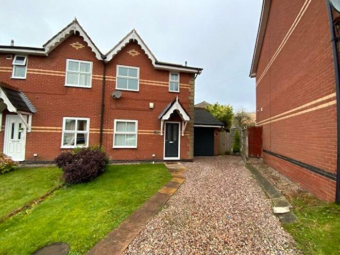 3 Bedroom House To Rent In Consort Close, Dukinfield, SK16