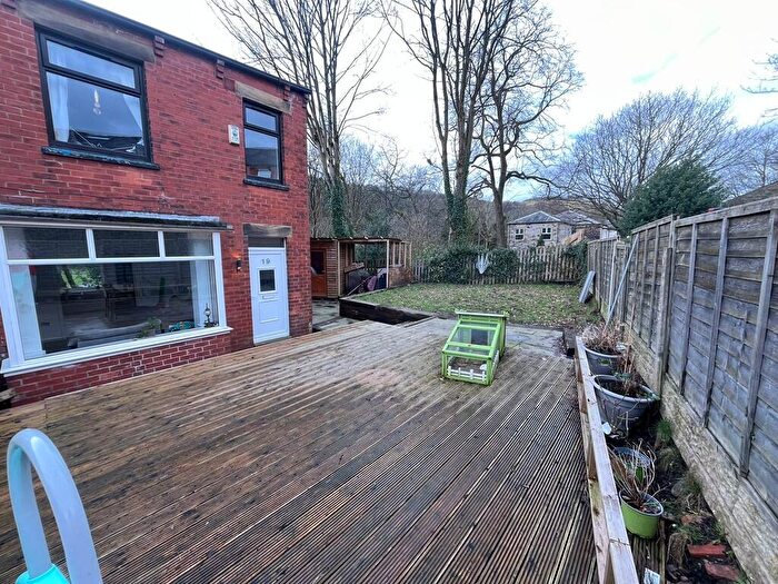 3 Bedroom End Of Terrace House For Sale In Harehill Avenue, Todmorden, OL14