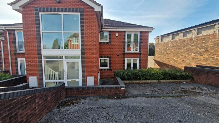 2 Bedroom Flat To Rent In Stonepillar Court, Bucknall Old Road, Hanley, ST1