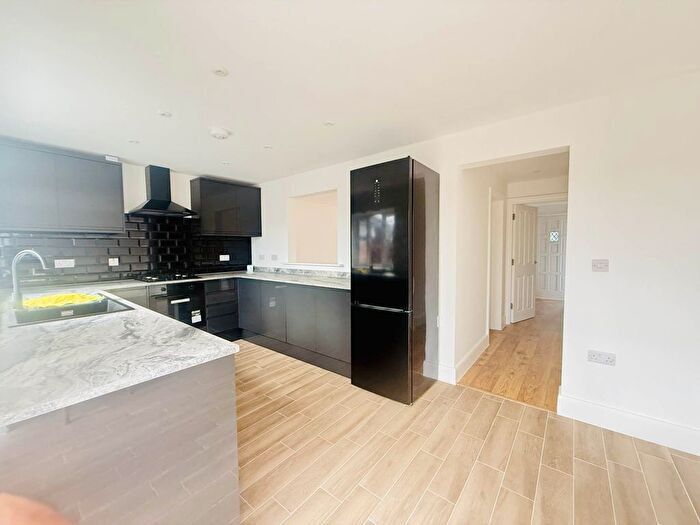 4 Bedroom End Of Terrace House To Rent In Grange Way, Iver, Slough, SL0