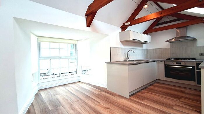 1 Bedroom Flat To Rent In Flat - Fore Street, Hayle, TR27