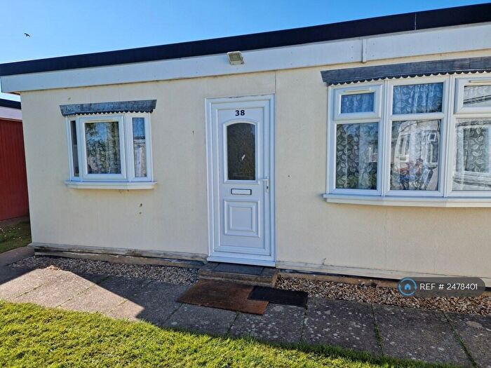 2 Bedroom Bungalow To Rent In Elm Drive, Skegness, PE25