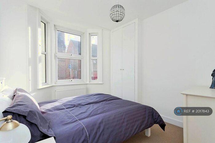 2 Bedroom Flat To Rent In Prospect Street, Caversham, Reading, RG4