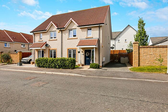 3 Bedroom Semi-Detached House For Sale In Phillips Avenue, Haddington, EH41