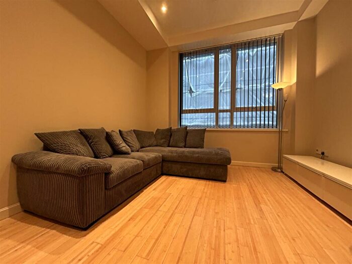 2 Bedroom Apartment To Rent In The Birchin Northern Quarter, M4