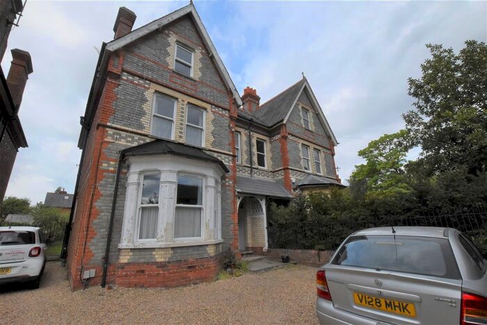 1 Bedroom Flat To Rent In Christchurch Gardens, Reading, RG2