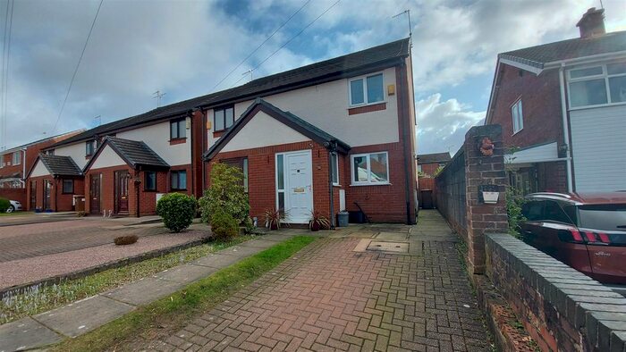 2 Bedroom Town House To Rent In Cartwright Court, Rainford, St. Helens WA11