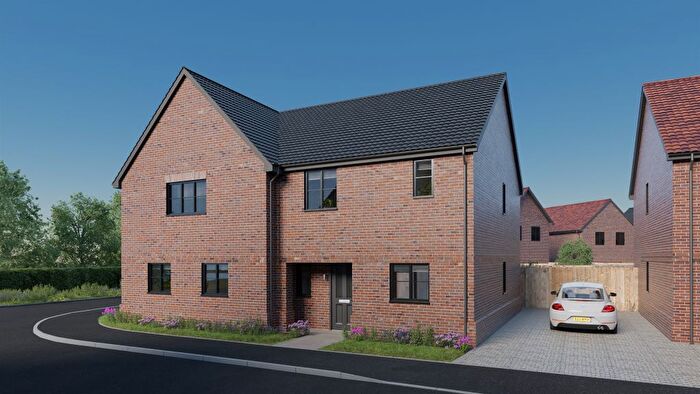 3 Bedroom Detached House For Sale In Norwich Road, Attleborough, NR17