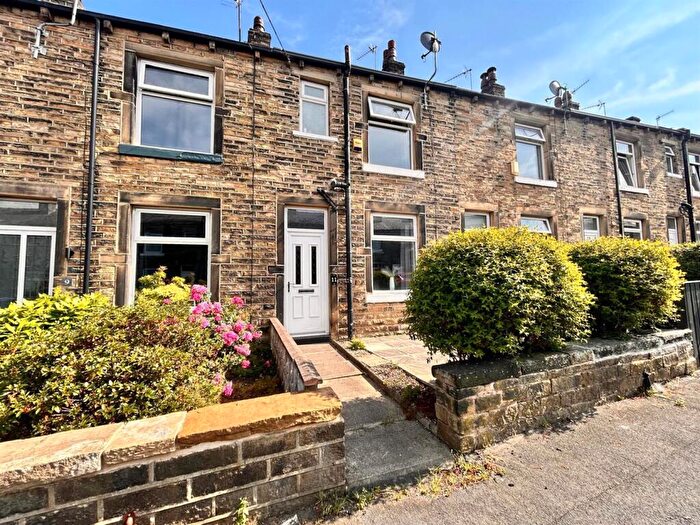 2 Bedroom Terraced House For Sale In Myrtle Road, Elland, HX5