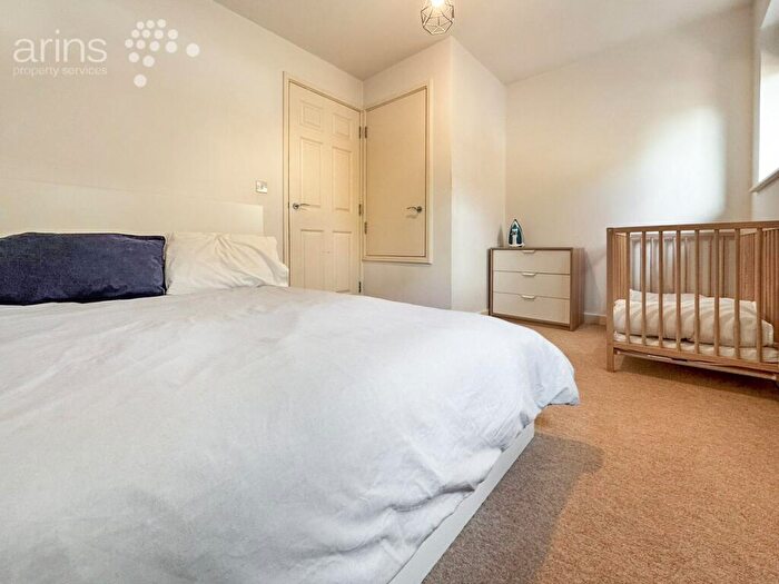 2 Bedroom Terraced House For Sale In Glenmore Place, Tilehurst, Reading, RG30