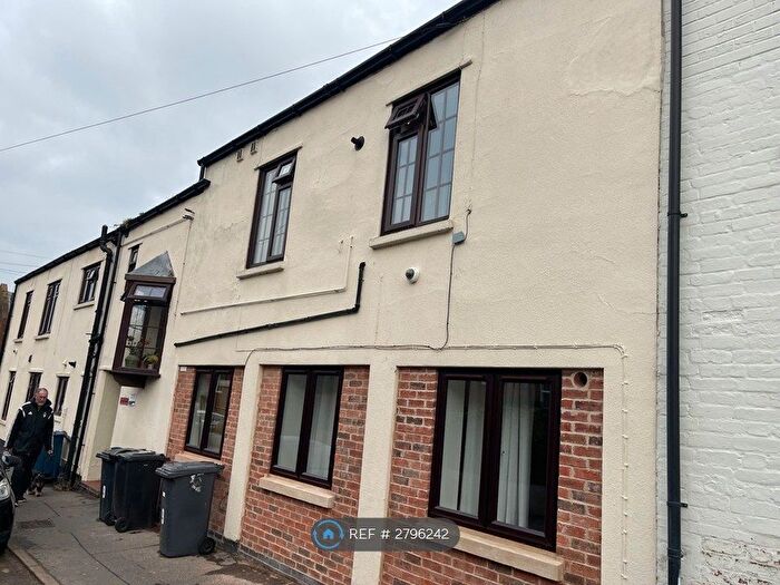 1 Bedroom Flat To Rent In Priory Mews, Bingham, Nottingham, NG13