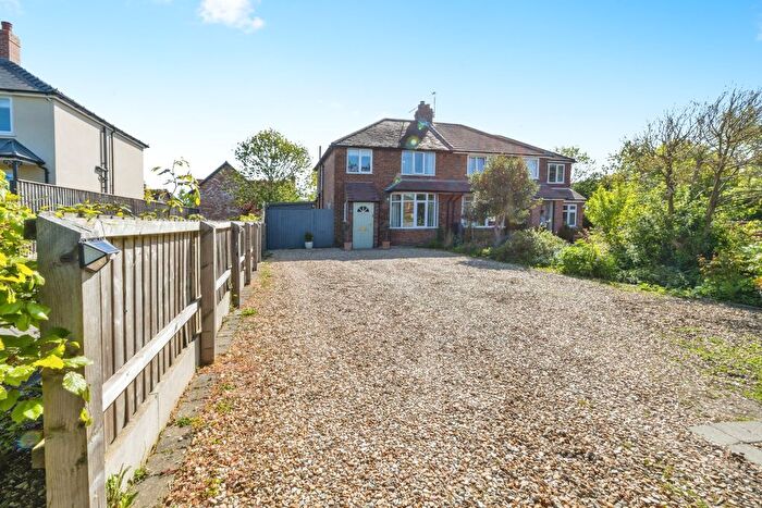 3 Bedroom Semi-Detached House For Sale In Mill Lane, Saxilby, LN1