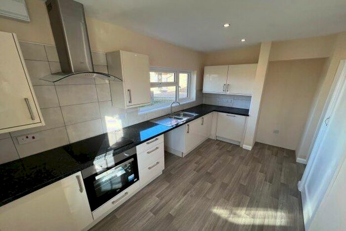 2 Bedroom Bungalow To Rent In Riverside Close, Ely CB7