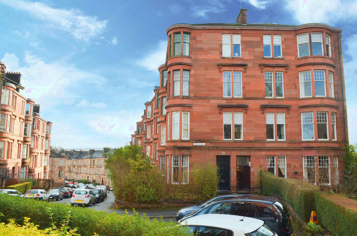 2 Bedroom Flat To Rent In Grantley Gardens, Flat /, Shawlands, Glasgow, G41