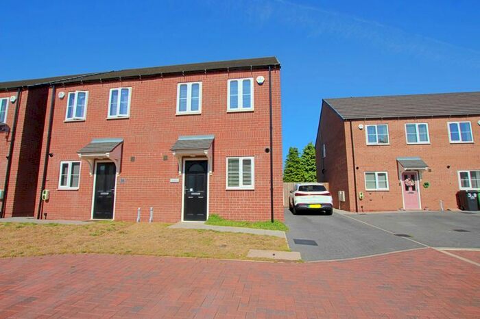 2 Bedroom Semi-Detached House To Rent In Waterworks Street, Immingham, DN40