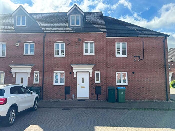 3 Bedroom Town House To Rent In Cole Court, Coundon, Coventry, CV6